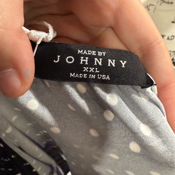 NWT Made By Johnny | Polka Dot Top - Picture 4 of 6